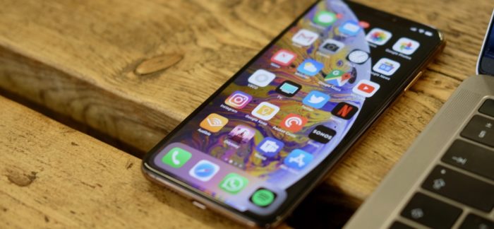 Веб-Займ разыграет iPhone XS
